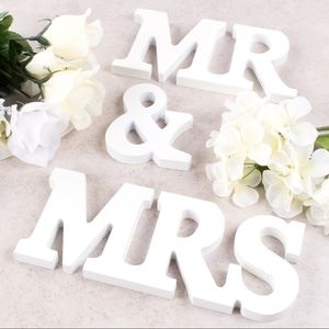 🆕️ Wooden Mr and Mrs Signs Wedding Party Table
